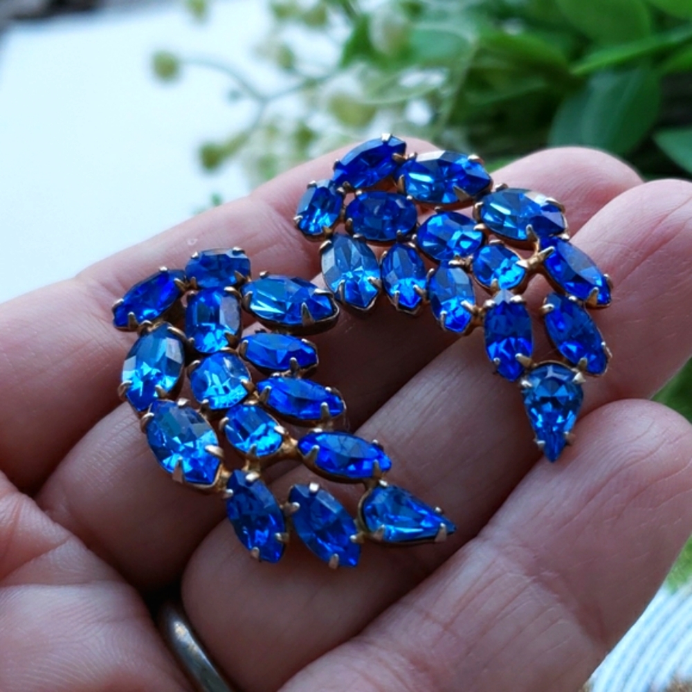 Gorgeous Vintage Authentic Unsigned Schreiner Blu… - image 8